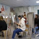 Юные художники Ивановской области напишут портреты Героев-военнослужащих