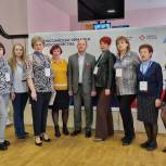 В округах прошла ярмарка вакансий в рамках партпроекта «Моя карьера с Единой Россией»