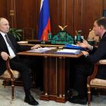 Владимир Путин поддержал предложения Андрея Турчака выравнять денежное довольствие и установить единые меры поддержки для всех участников СВО
