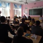 Активисты «Единой России» провели акцию «Рисуем Победу» в Твери