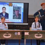 В Республике Алтай «Единая Россия» открыла Парты Героя в честь бойцов СВО