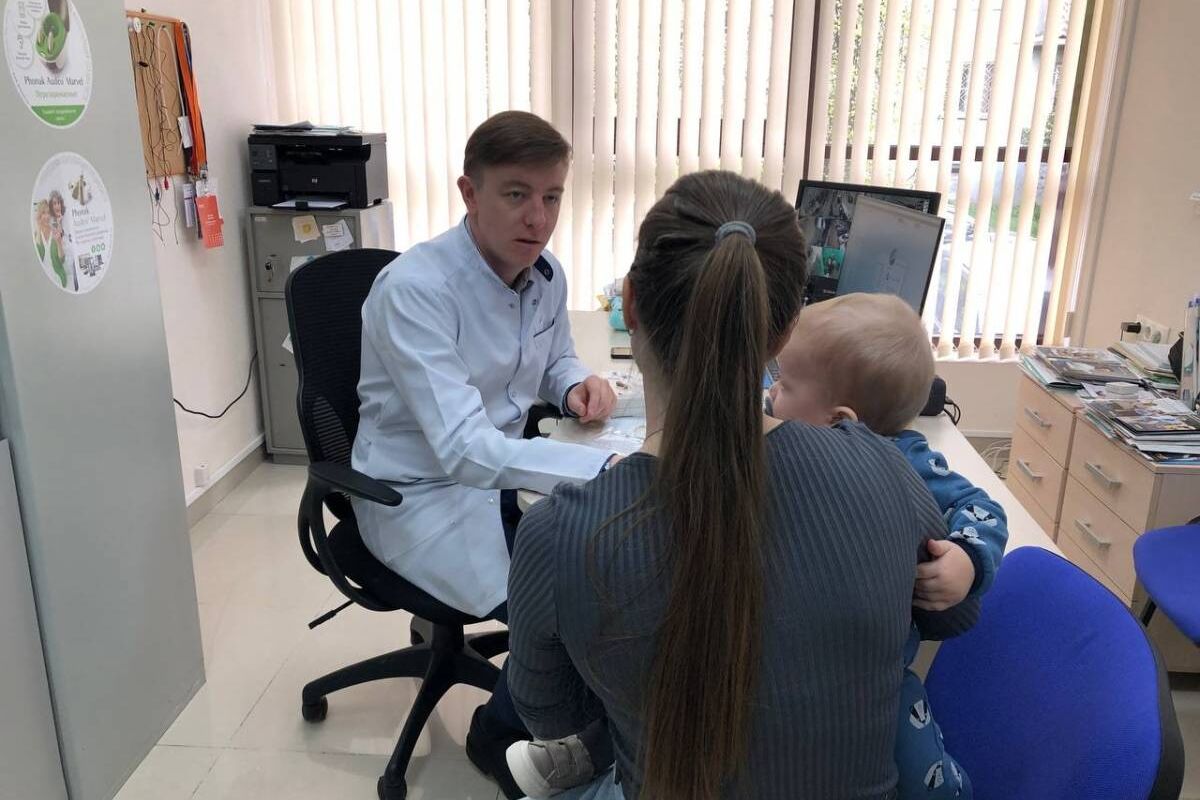 При поддержке депутата Госдумы Артура Таймазова для жителей Северной Осетии организованы бесплатные консультации питерских сурдологов
