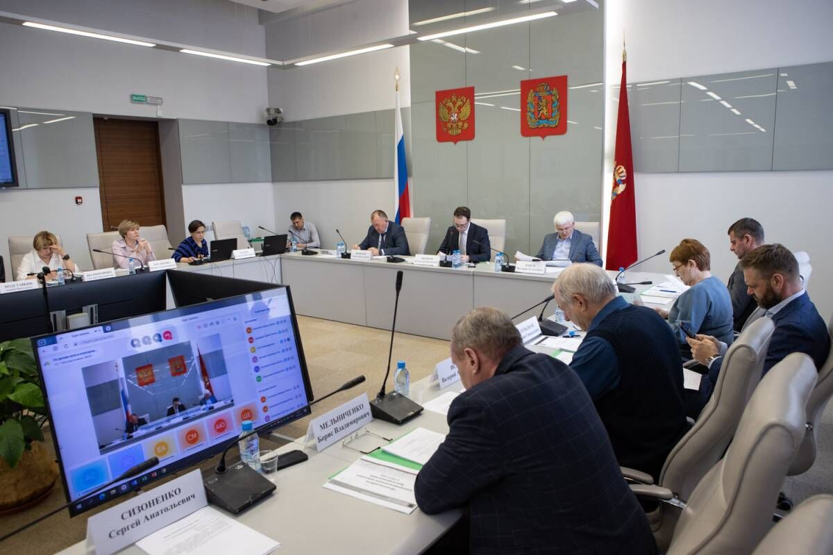 Итоги работы АПК за 2022 год подвели в краевом парламенте