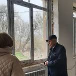Виктор Бабурин держит на контроле работы по капитальному ремонту Дома культуры в Козельском районе