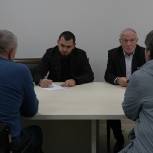 В рамках недели приема граждан по вопросам ЖКХ в городе Каспийск прошел прием граждан