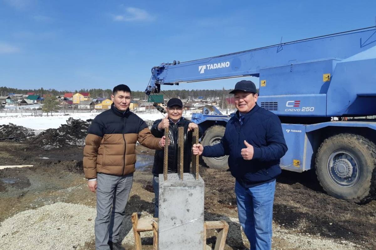 В селе Булгунняхтах Хангаласского улуса забита первая свая детского сада на  100 мест