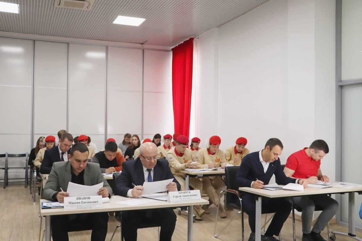 Жители Хабаровского края написали «Диктант Победы»