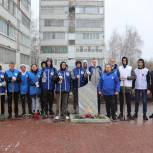 Волонтёры провели благоустройство Сквера Орловских партизан