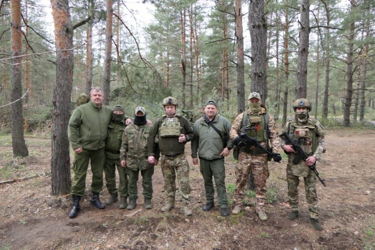 Дмитрий Власов побывал в зоне боевых действий СВО и в городе Свердловске ЛНР