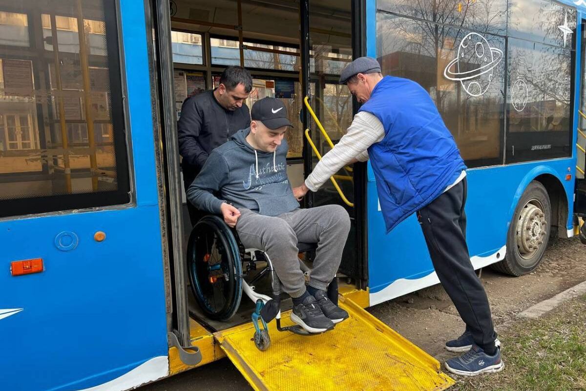 По инициативе депутата городской электротранспорт в Саратове проверили на  доступность для инвалидов