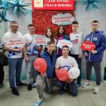 Национальный день донора: во Владивостоке единороссы отдали свою кровь