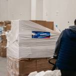 Продукты питания, инструменты и лекарства: «Единая Россия» продолжает отправлять гуманитарную помощь в новые регионы