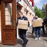 Московские депутаты вместе с волонтерами «Единой России» отправляют гуманитарную помощь жителям новых регионов РФ