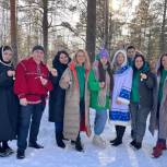 «Дерево желаний» Ноябрьск-парка пополнилось новыми талисманами