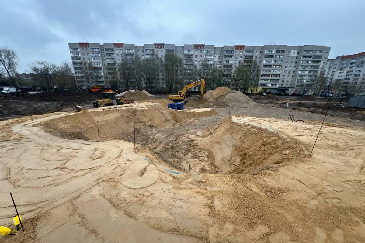 Началось строительство скейт-парка в сквере на улице Мончегорской в Нижнем Новгороде