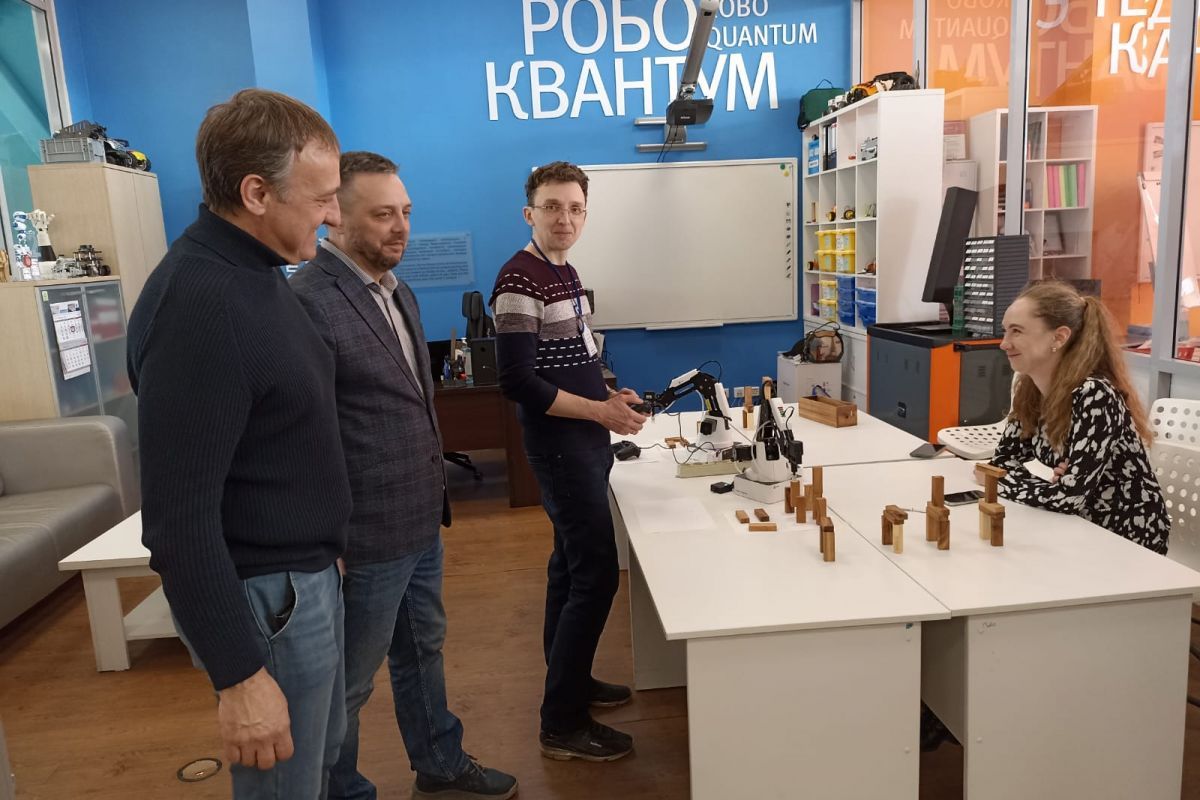В Красноярске при поддержке «Единой России» открылся инженерный фестиваль для школьников