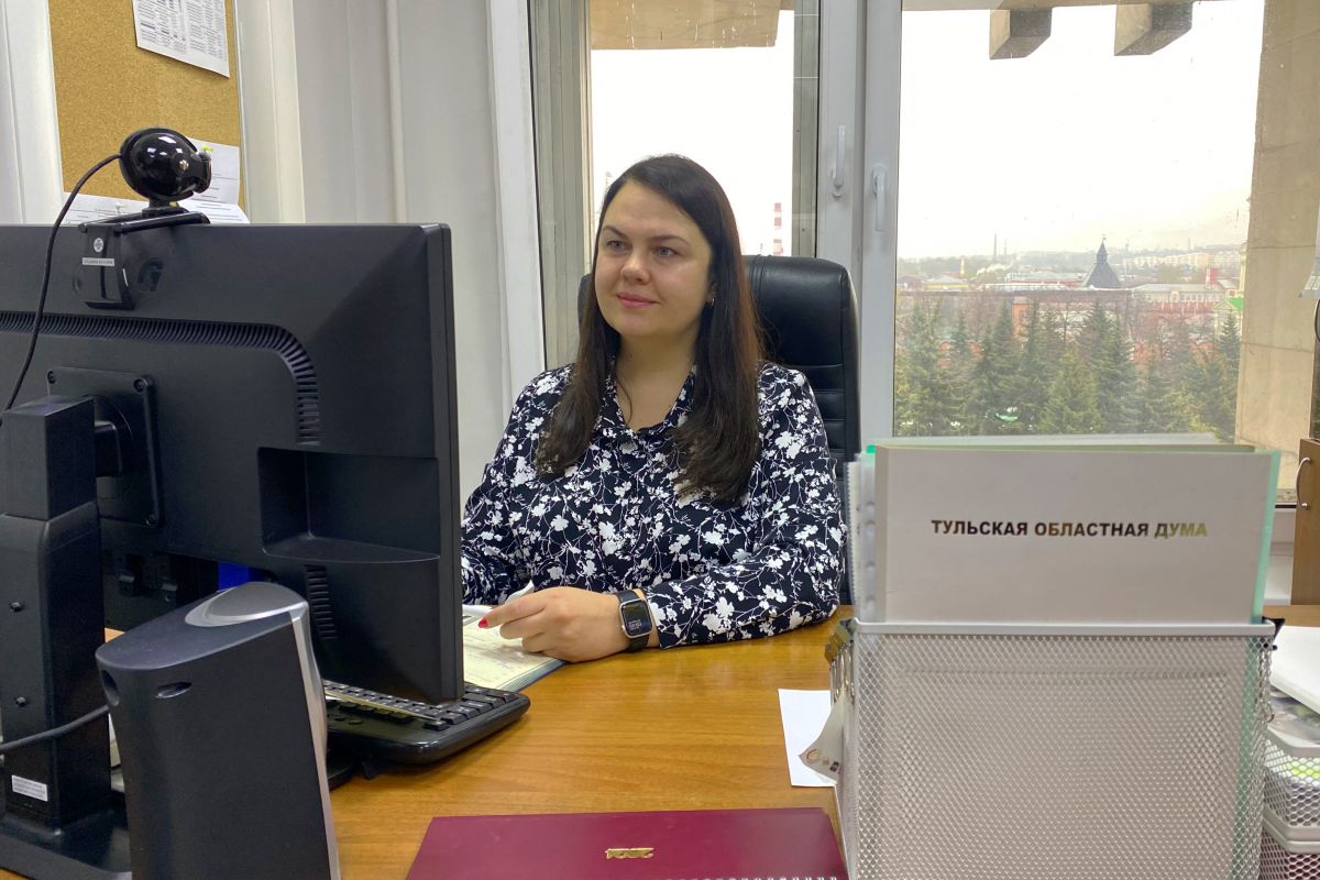 Елена Гребнева приняла участие в работе круглого стола