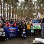 «Единая Россия» организовала пробежку в парке Екатеринбурга