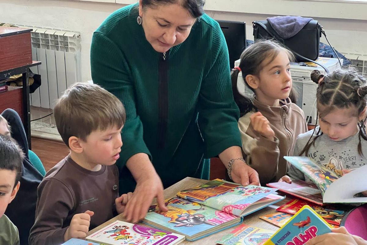 В честь Международного дня детской книги в Лакском районе состоялось  мероприятие «Книжкины именины»