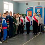 В Алтайском крае и Хакасии «Единая Россия» открыла Парты Героя в честь участников СВО