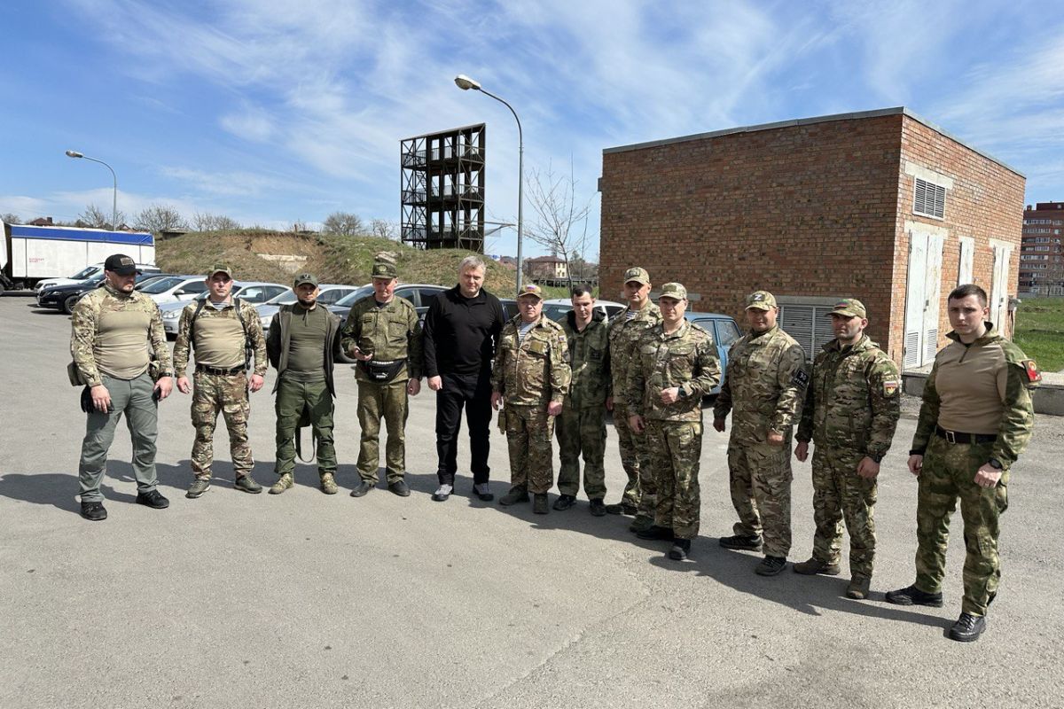 Единая Россия» передала в зону проведения СВО автомобили повышенной  проходимости