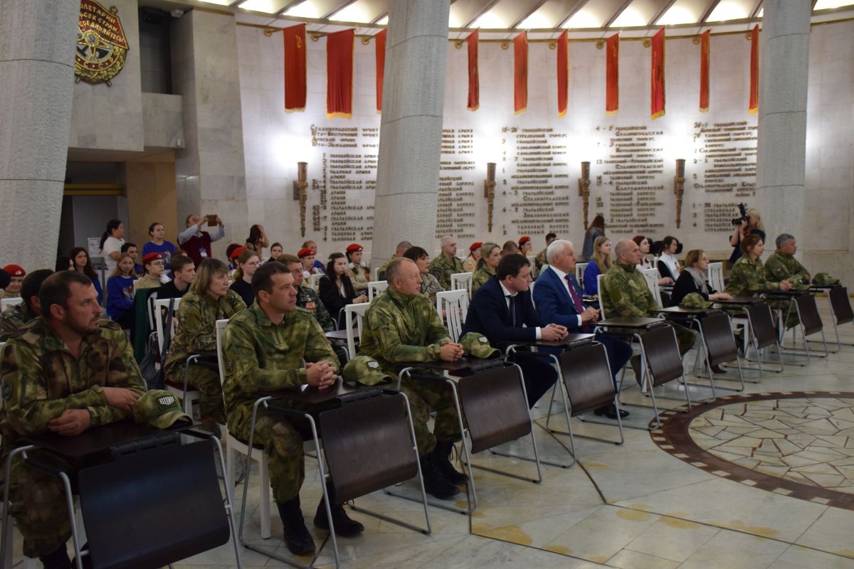 Жители Волгоградской области написали «Диктант Победы»