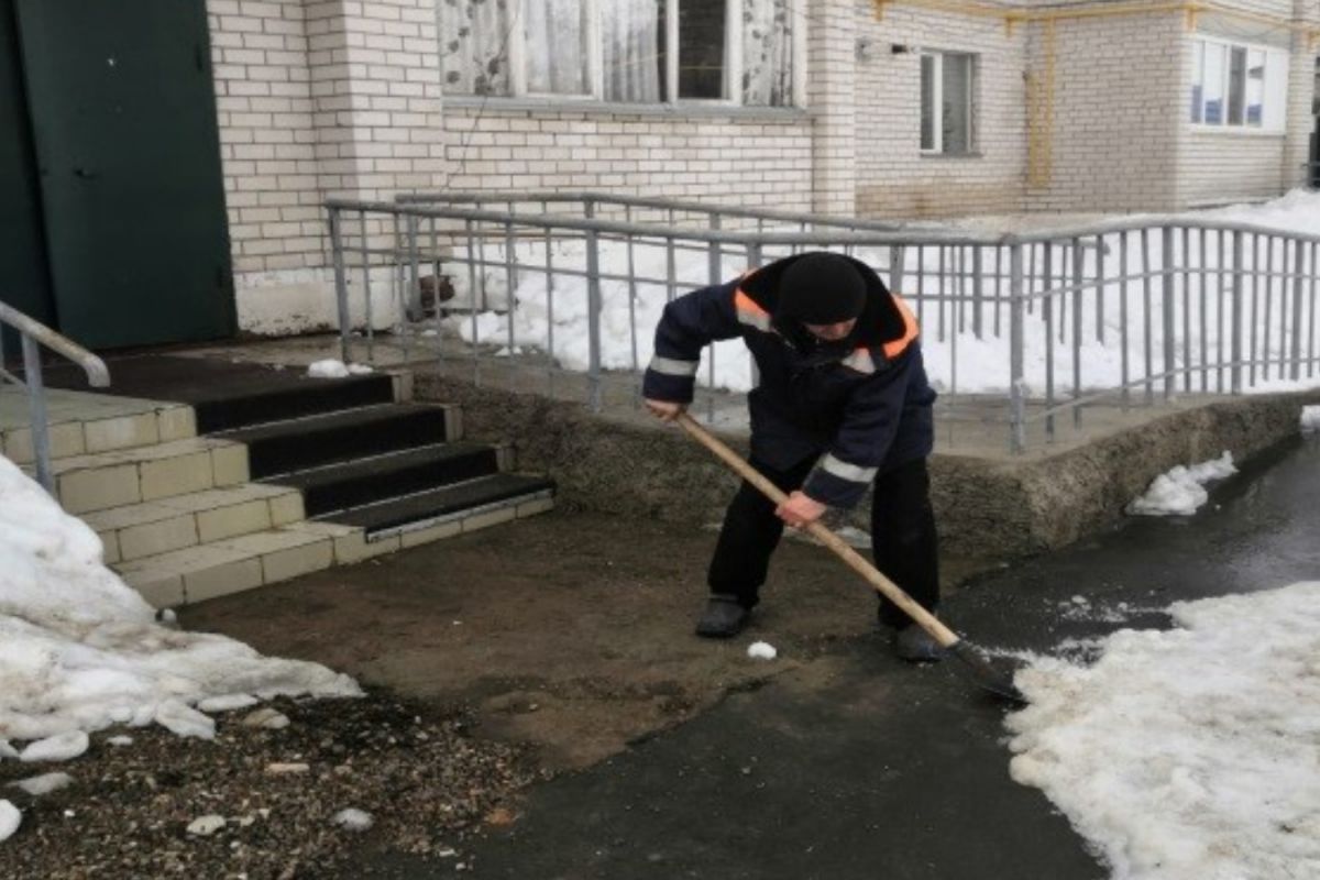 В Аксубаевском районе прошел массовый субботник