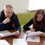 Участник СВО вместе с женой пришел на «Диктант Победы»