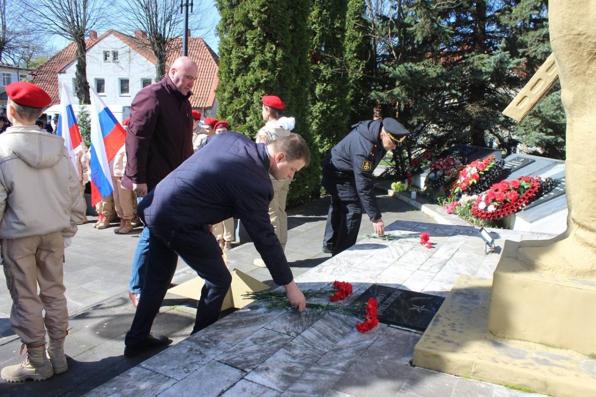 В Янтарном прошли памятные мероприятия, посвящённые 79-ой годовщине взятия Пальмникена