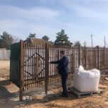 Партийный десант «Единой России» вновь проверил ход строительства яслей-сада на 60 мест в городе Харабали