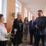 Школы, спортплощадки, больницы: «Единая Россия» оценила ход строительства и ремонта соцобъектов в регионах