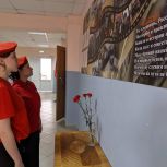 В Менделеевске открыли памятный стенд двум героям специальной военной операции