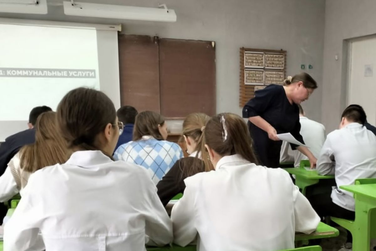 «Единая Россия» провела обучающие игры на тему жилищно-коммунальных услуг
