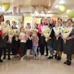 В Тюмени «Единая Россия» организовала мастер-класс по флористике для семей участников СВО