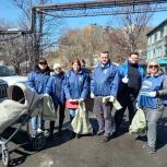 Камчатские партийцы присоединились к череде весенних городских субботников