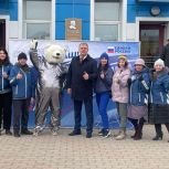 В Красноярске «Единая Россия» поздравила сотрудников завода «Красмаш» с Днём космонавтики