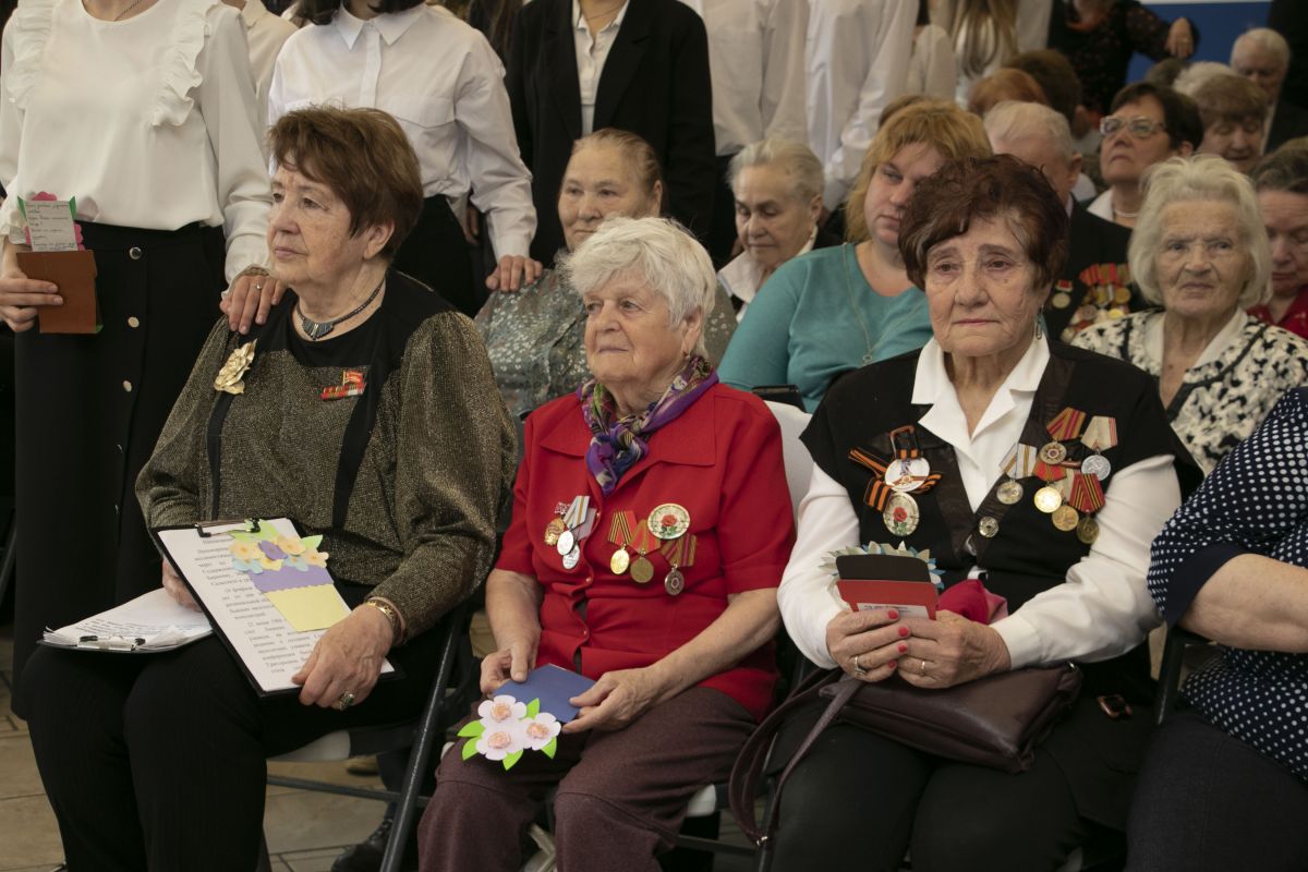 «Берегите мир!» В Смоленске встретились малолетние узники фашистских концлагерей из 14 районов области