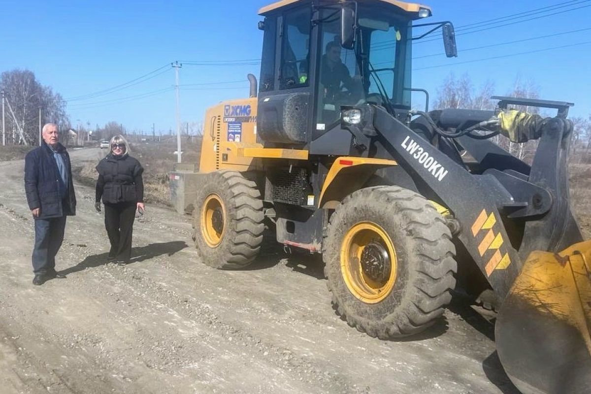 Начались работы по грейдированию улиц частного сектора в поселковых  территориях Советского района