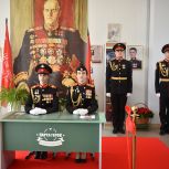 На севере Москвы «Единая Россия» открыла Парту Героя в память об участнике СВО