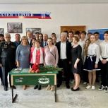 «Единая Россия» открыла в севастопольской школе новую Парту Героя
