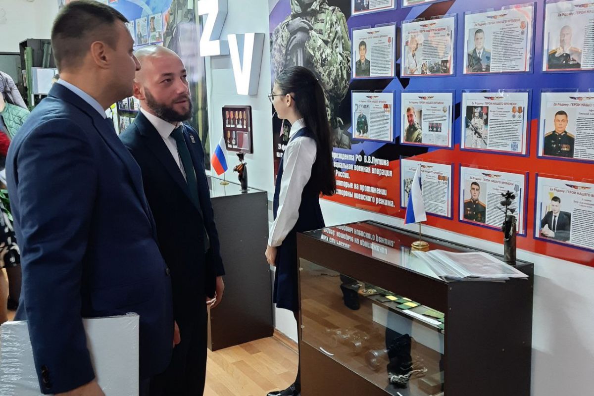 В музее владикавказской сош №46 открыта экспозиция, посвященная участникам СВО