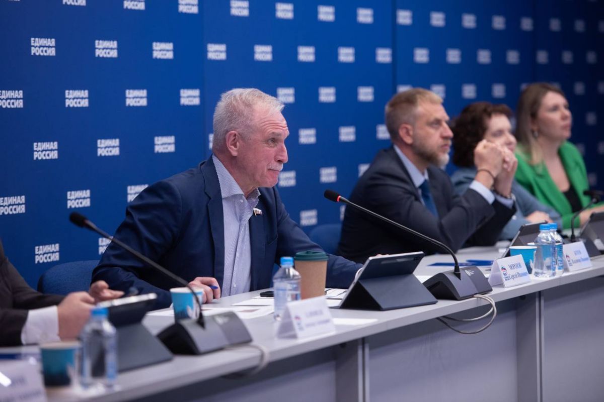 В преддверии 1 мая «Единая Россия» объявила о старте регионального этапа Национальной премии «Человек труда»