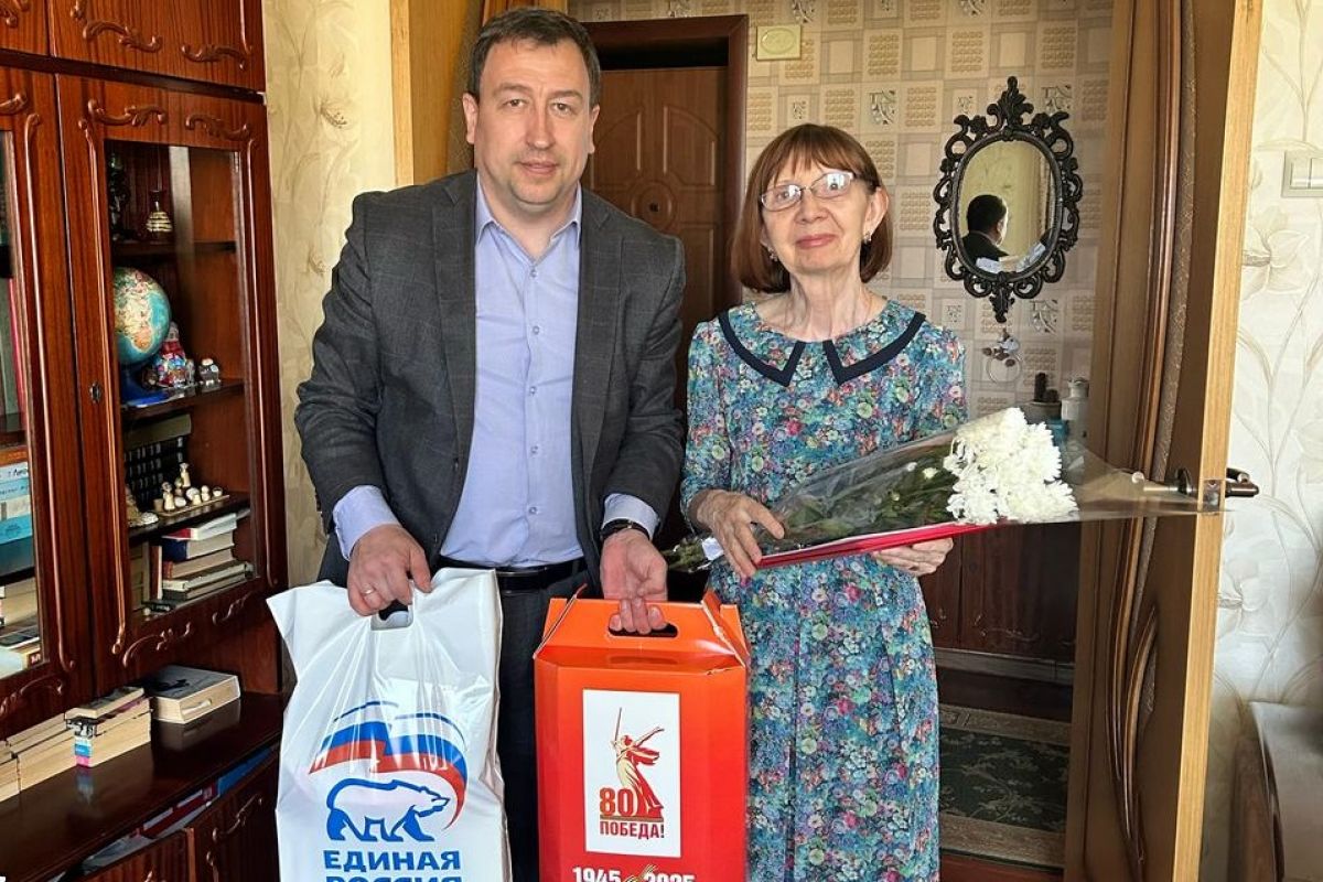 В Ленинском районе Саранска партактив поздравил ветеранов с наступающим Днем Победы