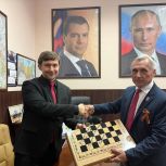 Ход конем: В Штабе общественной поддержки «Единой России» Краснодарского края открыли Шахматный клуб Сергея Карякина