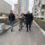 Михаил Клименко проверил состояние дворов Кировского района в Екатеринбурге