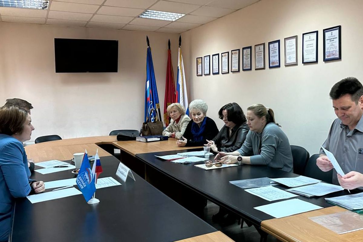 Светлана Разворотнева провела прием граждан по вопросам ЖКХ