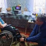 Бавлинские единороссы посетили семью мальчика с ограниченными возможностями