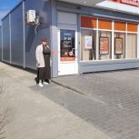Партийцы проверяют доступность торговых объектов для маломобильных граждан