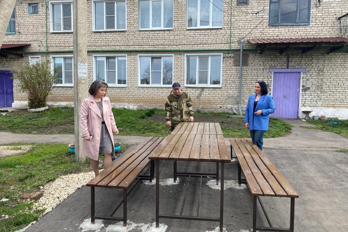 В Умете партийцы провели рейд по благоустроенным объектам