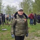 Депутат МГД Людмила Стебенкова приняла участие в общегородском субботнике вместе с жителями ЮВАО